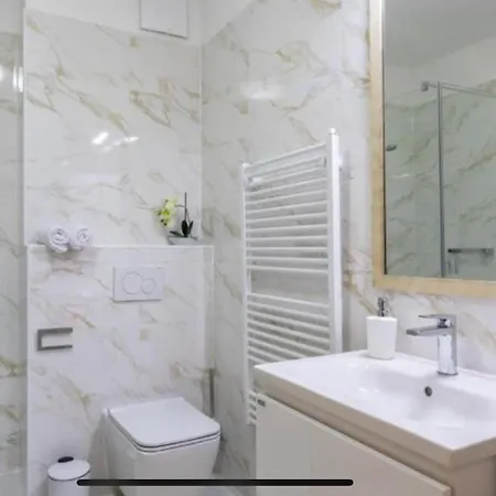 Apartment Buda Gem With Parking Budapest