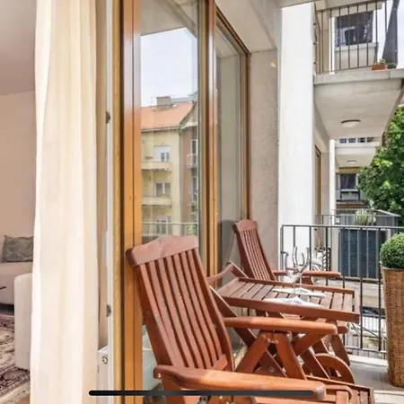 Buda Gem With Parking * Budapest